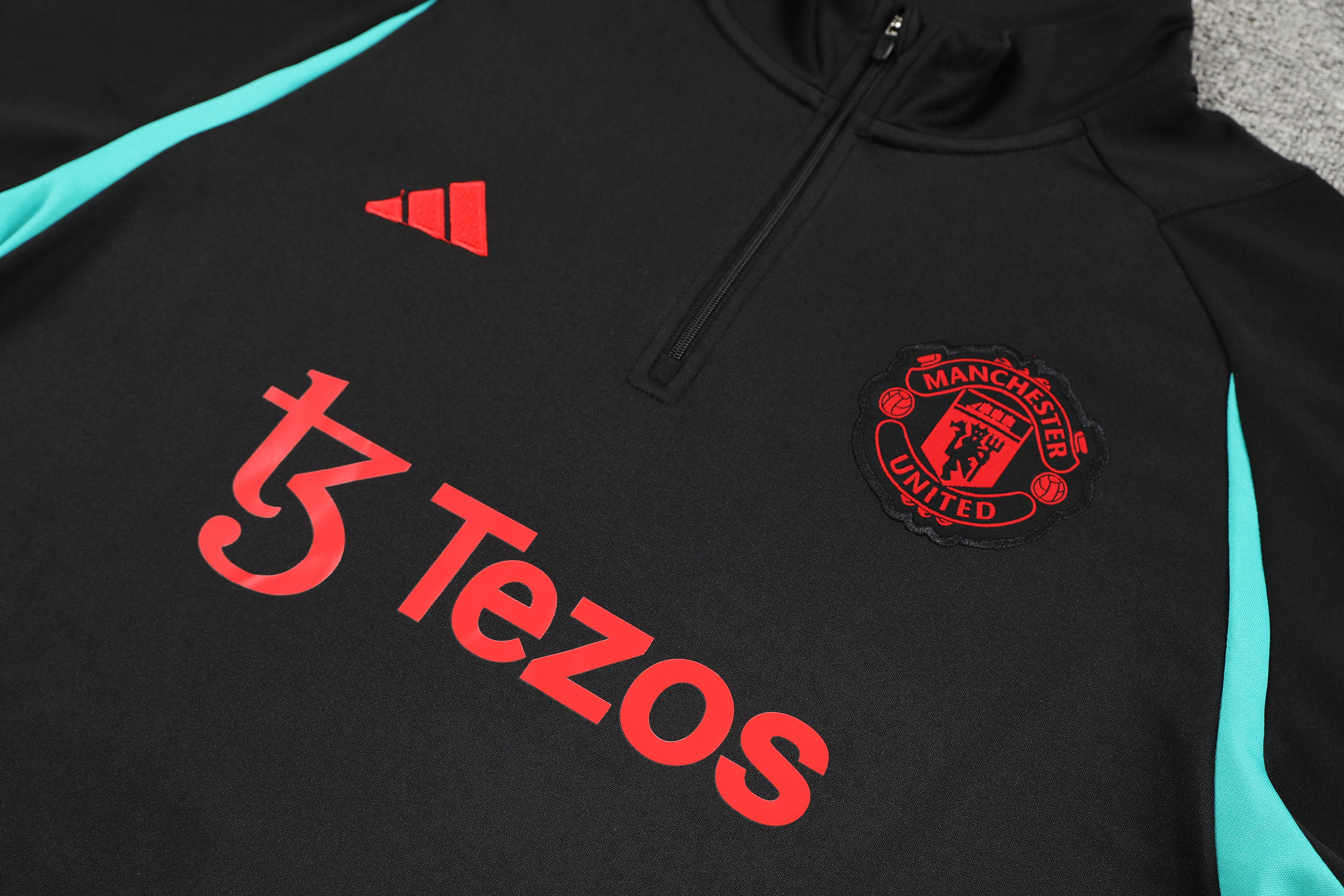 Manchester United - Training Suit (Black)
