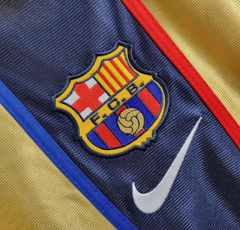 Barcelona 2001 Away - Retro Shirt