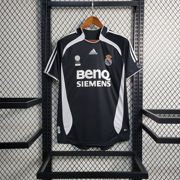 Real Madrid Away 2006-07 - Retro Shirt