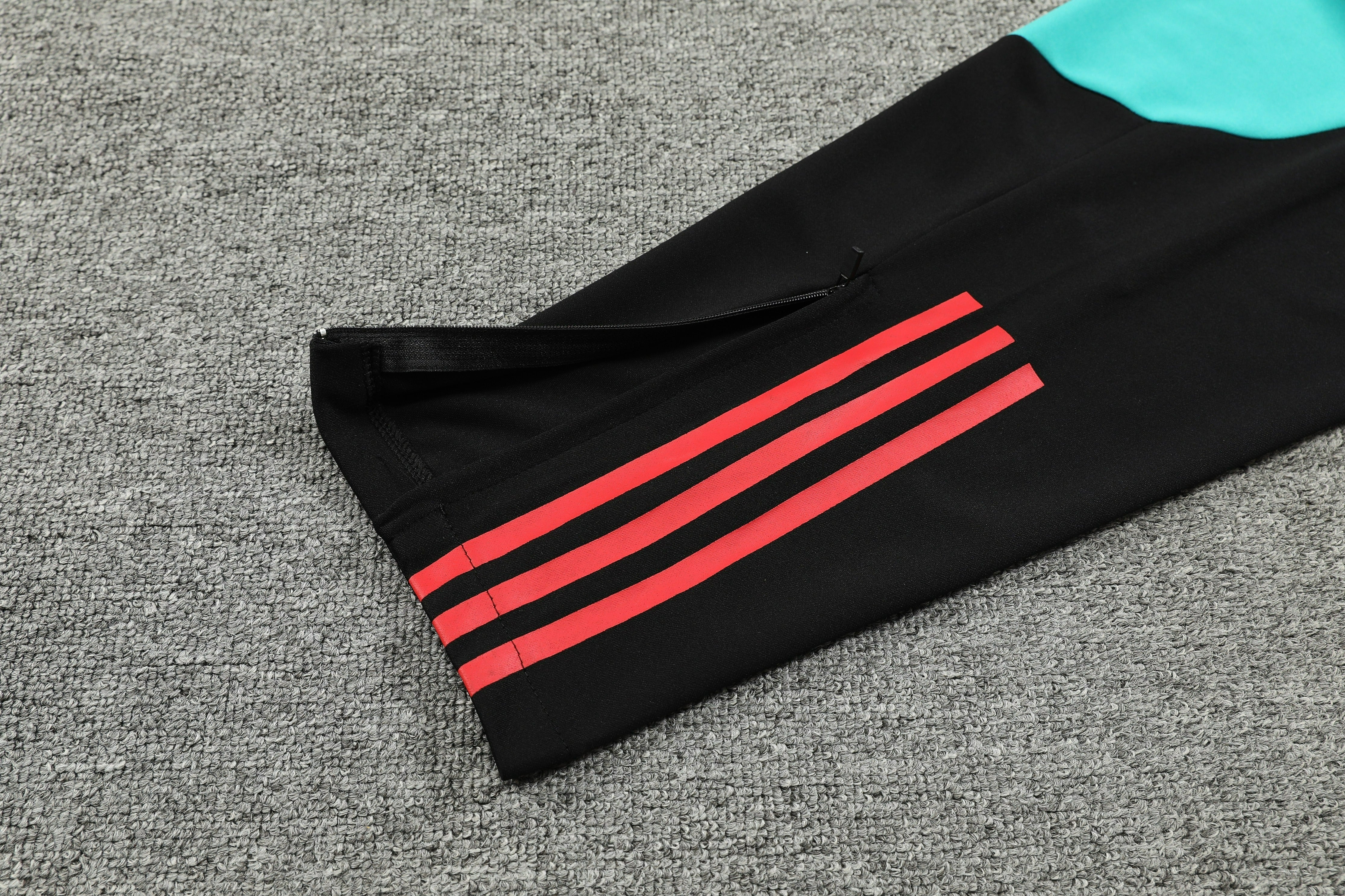 Manchester United - Training Suit (Black)