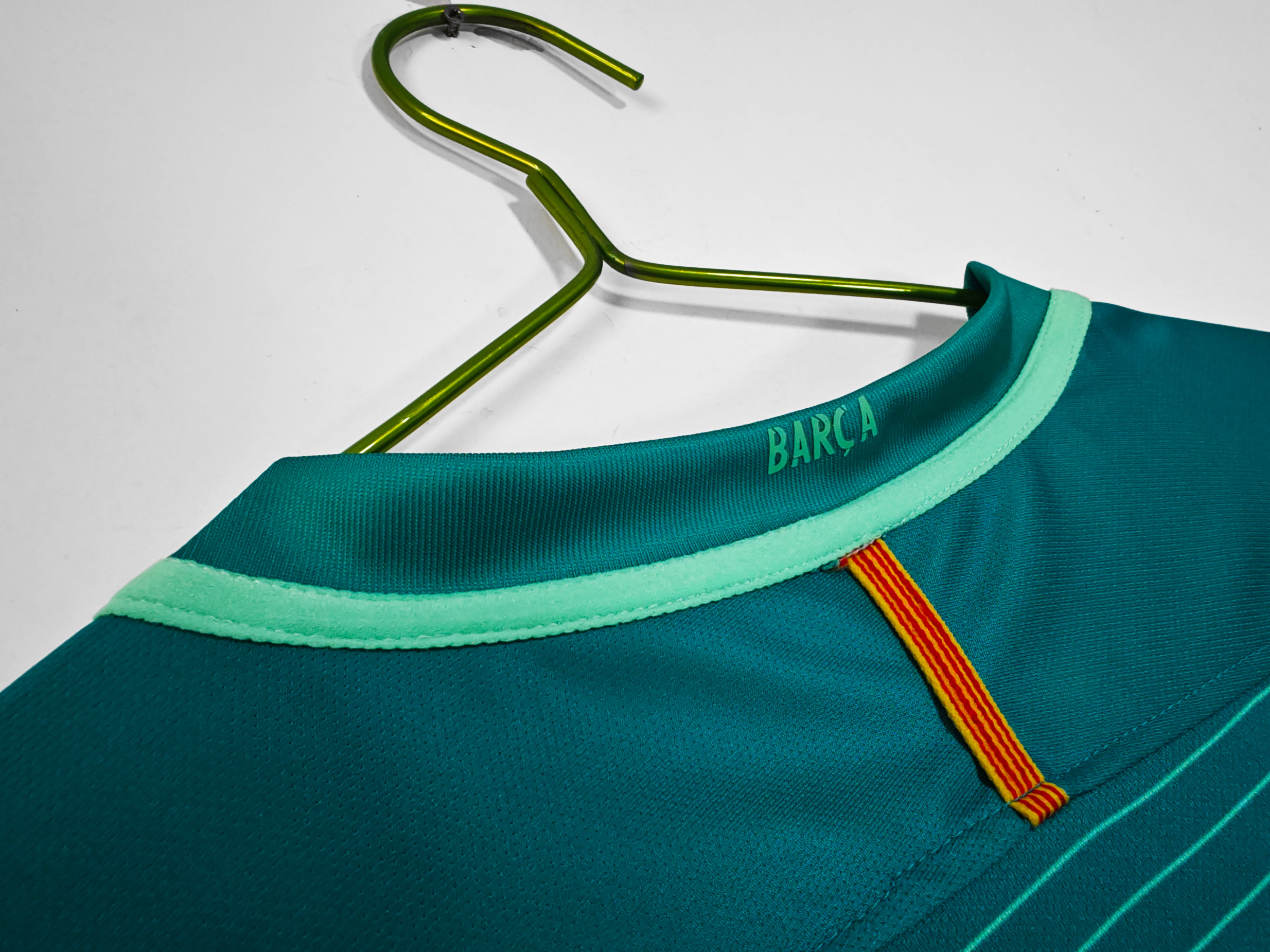 Barcelona 2016-17 Third - Retro Shirt