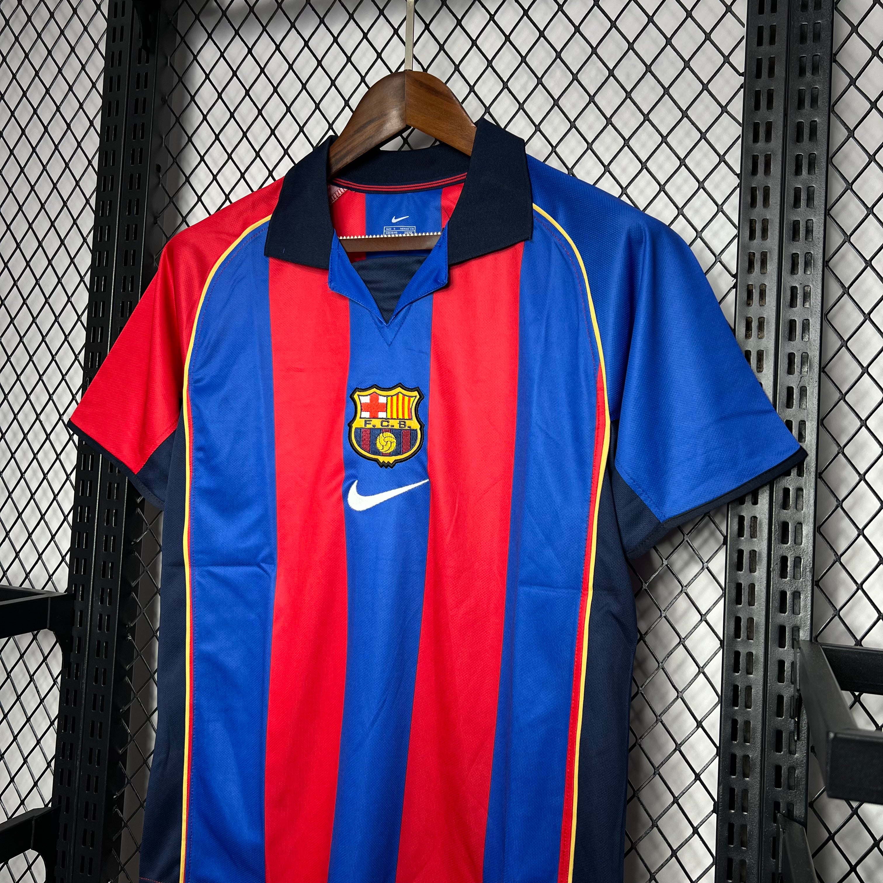 Barcelona Home 2001-02 - Retro Shirt