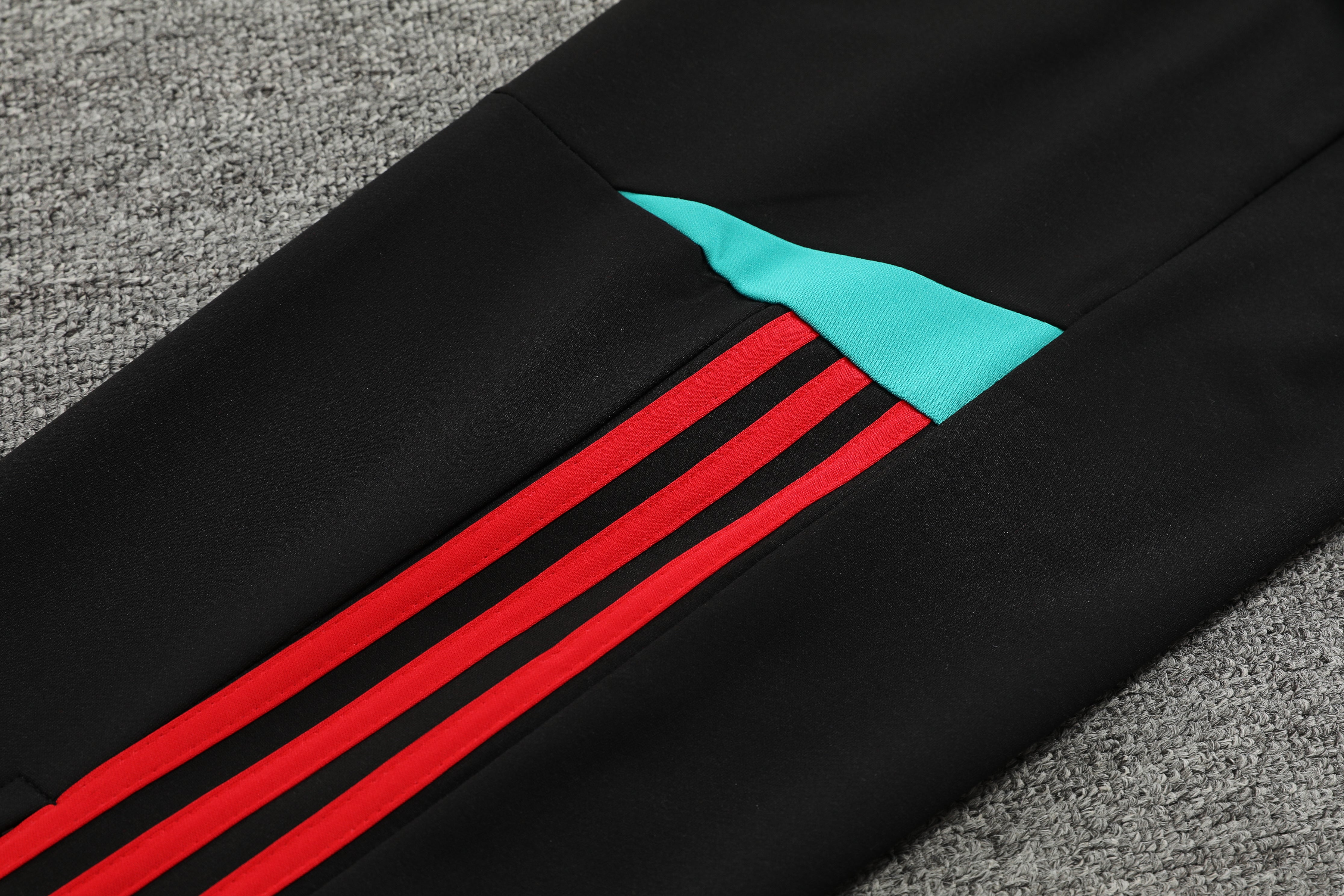 Manchester United Hooded - Training Suit