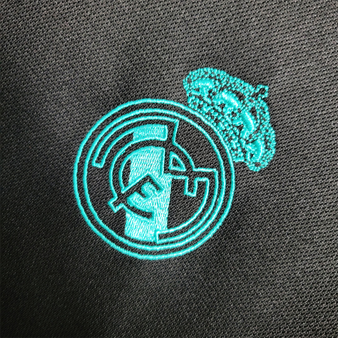 Real Madrid Away 2017-18 Retro Shirt (Full Sleeves)