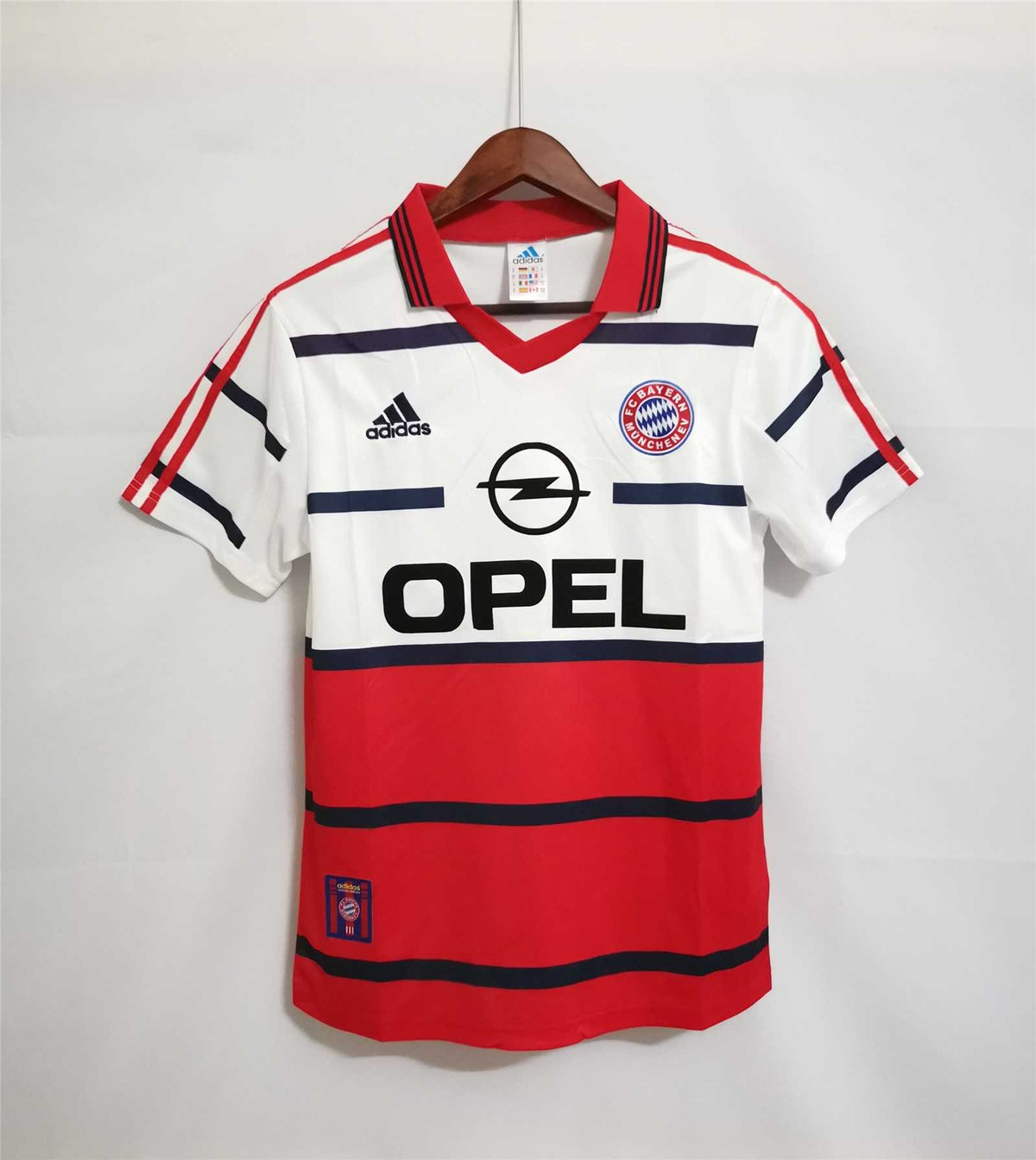 Bayern Munich Away 1999-01 - Retro Shirt