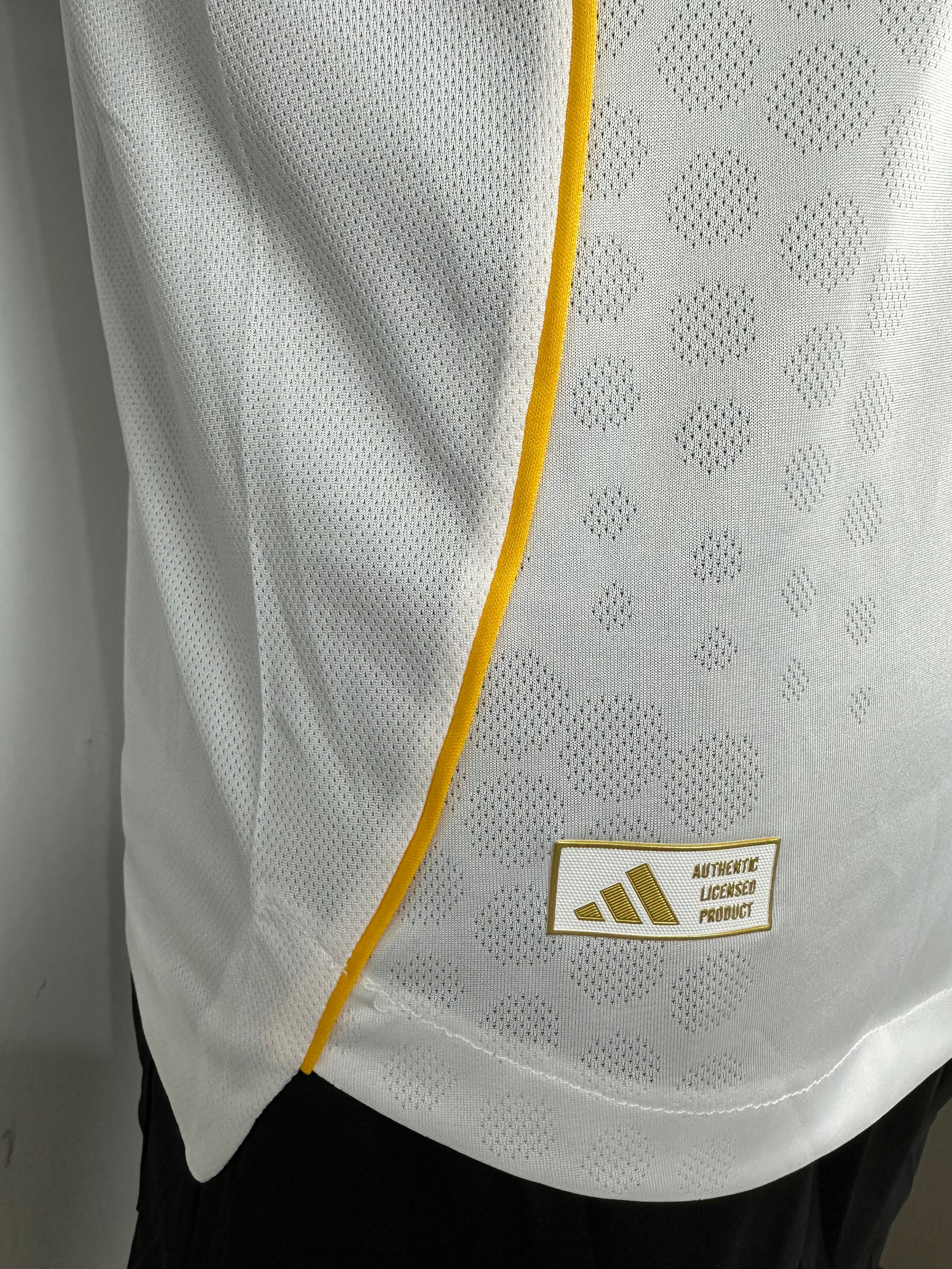 Real Madrid Home 25-26 - Players Version