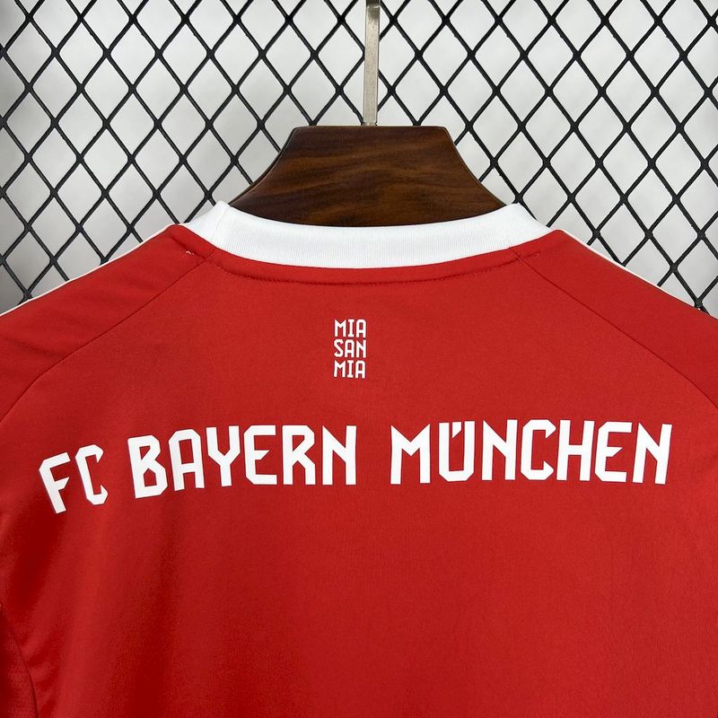 Bayern Munich Home 2025-26 - Stadium Kit