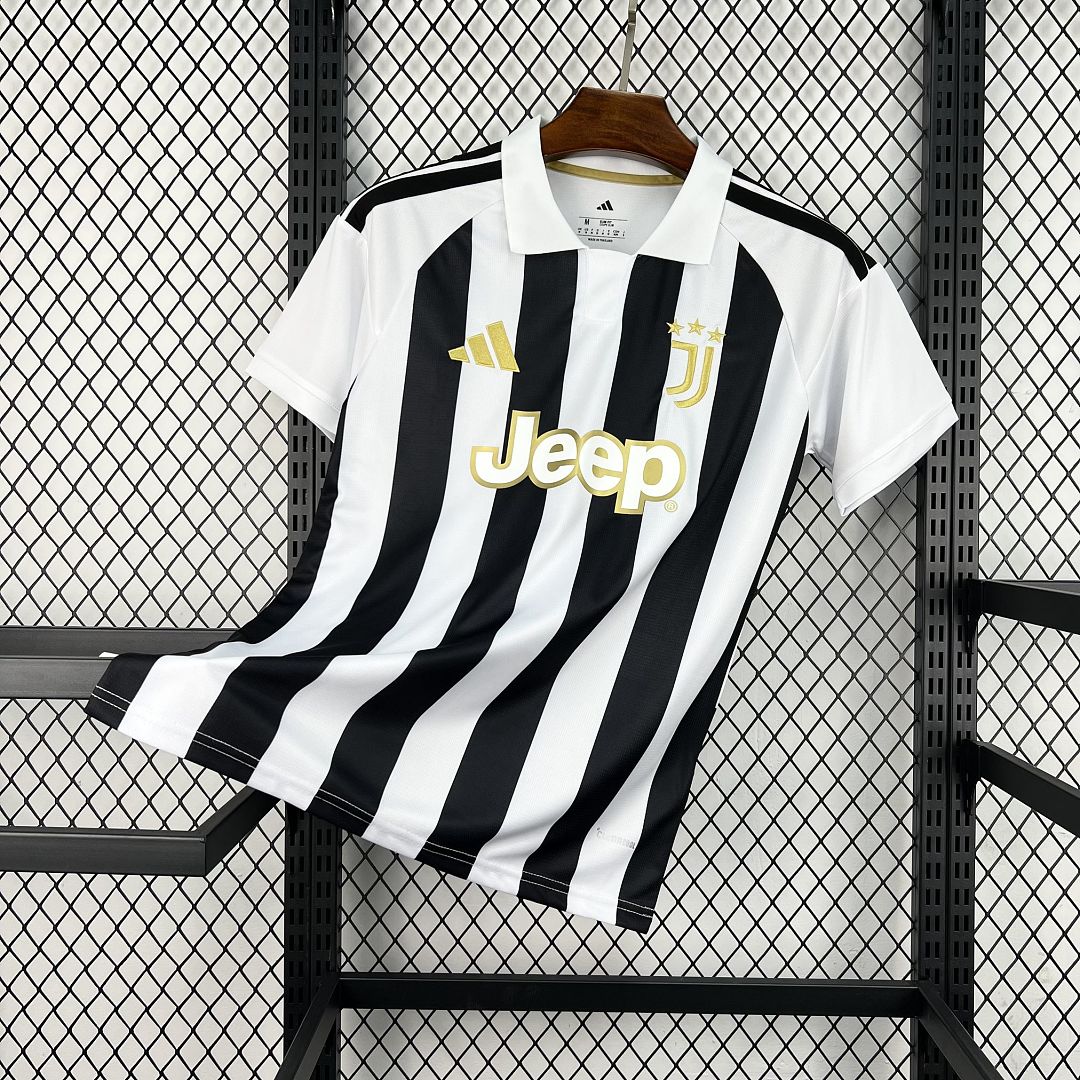 Juventus Home 2026-27 - Stadium Kit