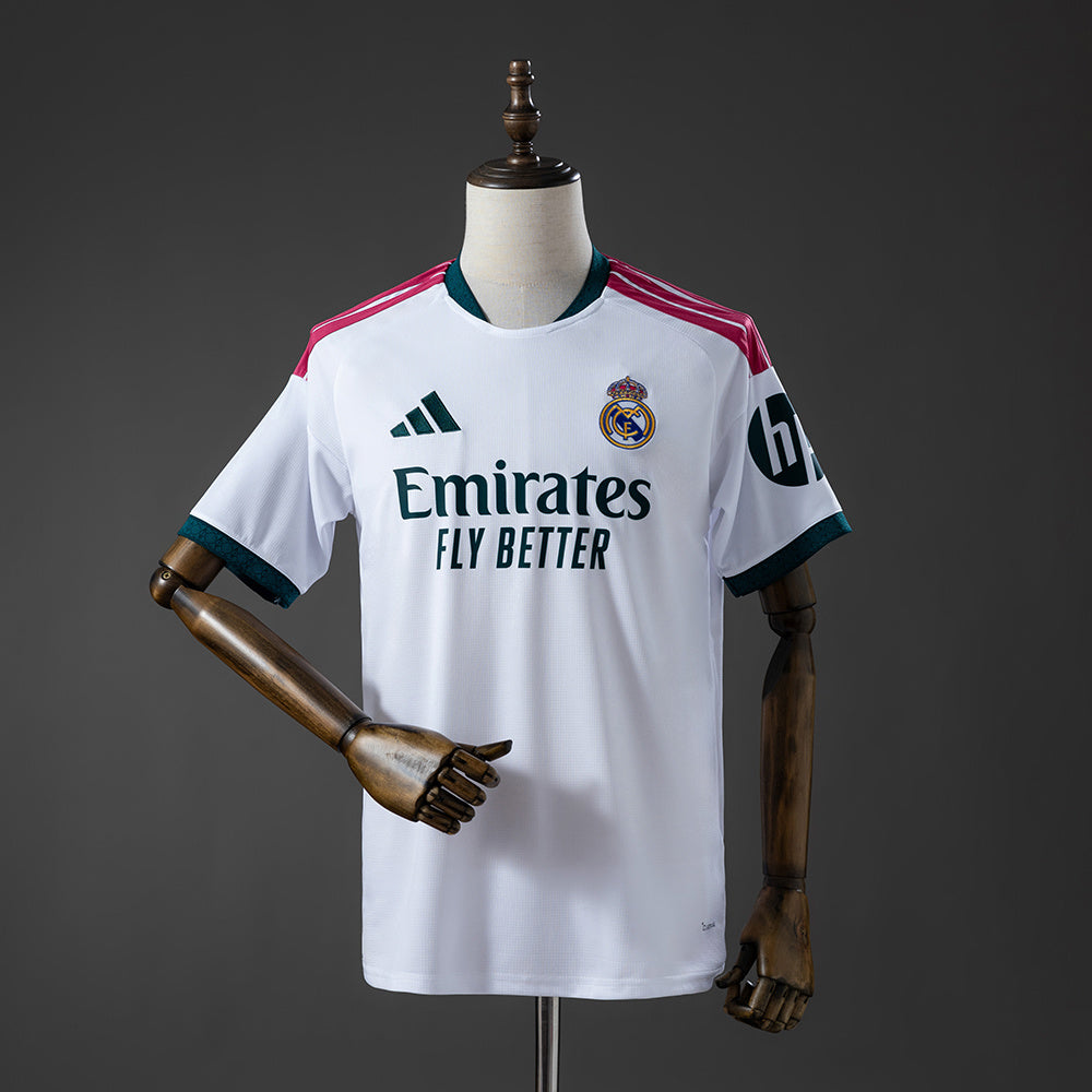 Real Madrid Home 2026-27 - Stadium Kit