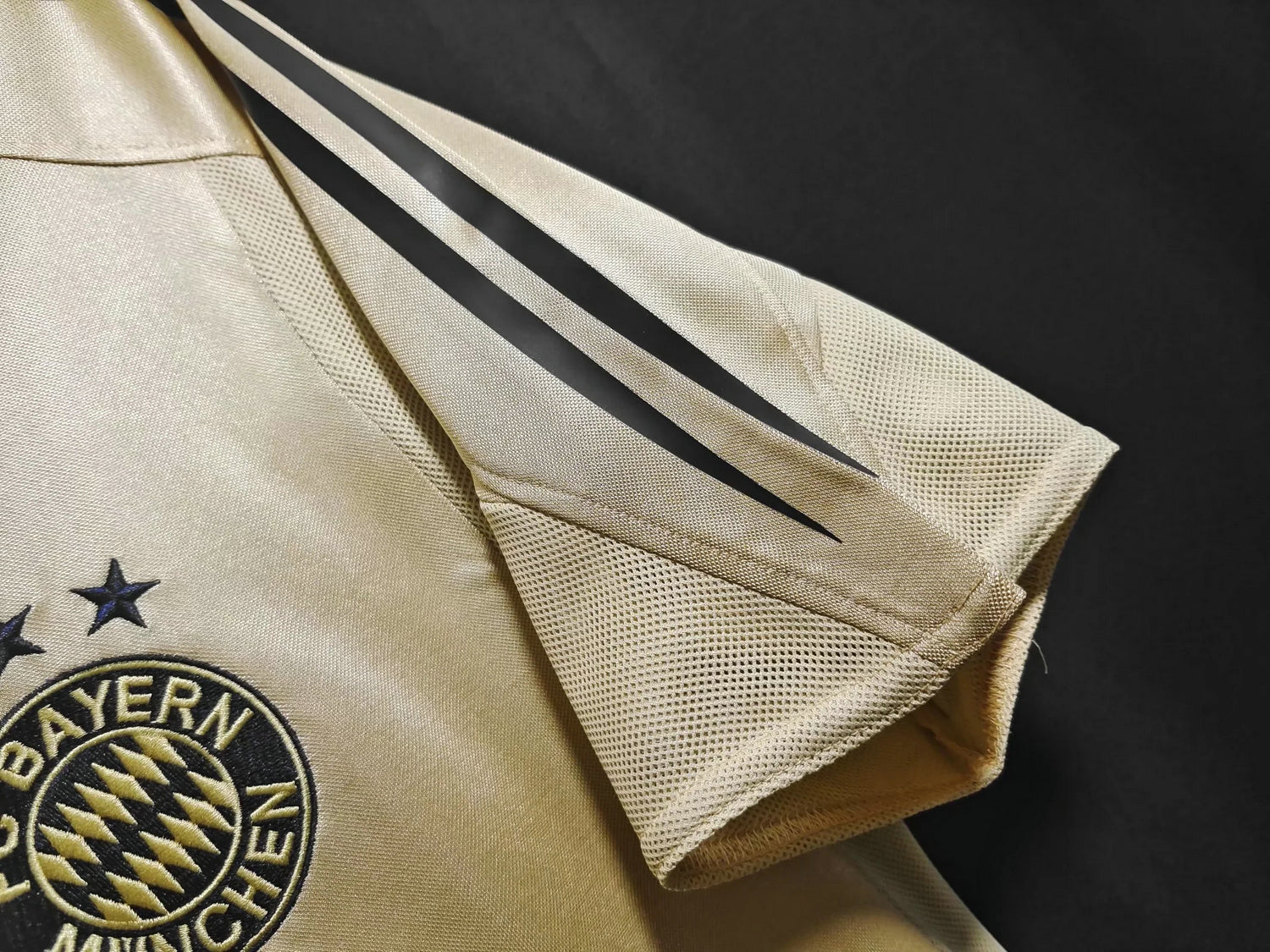 Bayern Munich Away 2004-05 - Retro Shirt