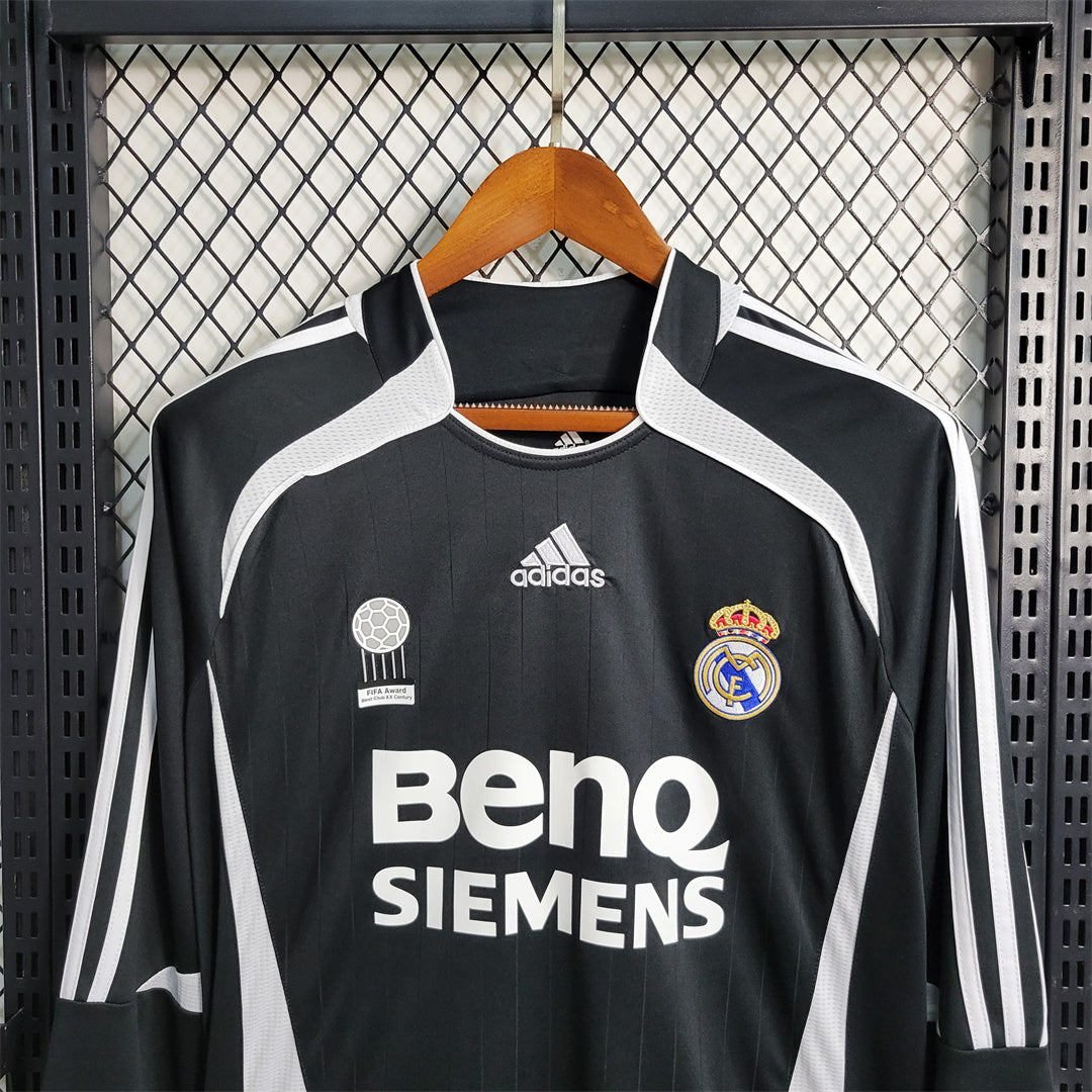 Real Madrid Away 2006-07 Retro Shirt (Full Sleeves)
