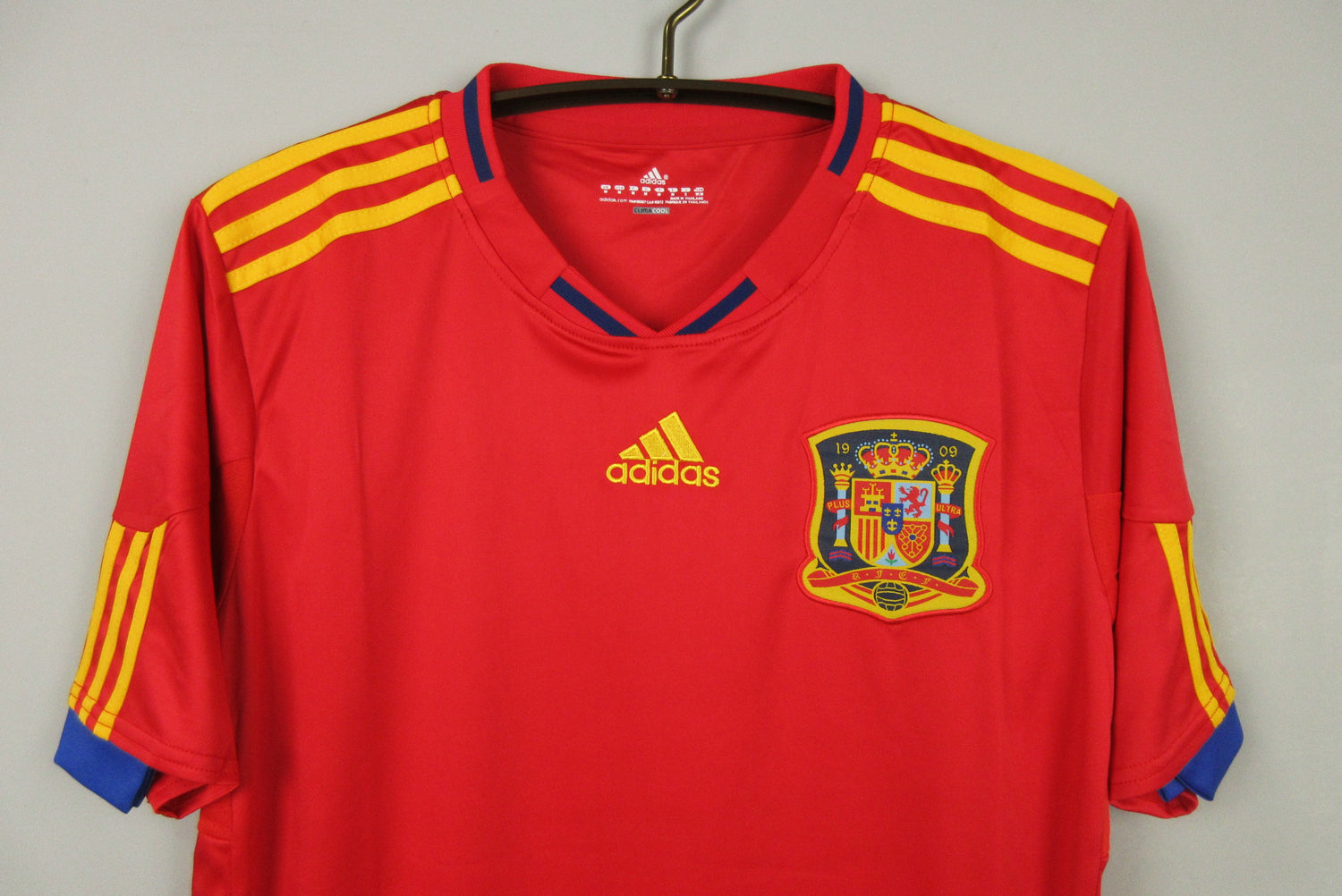 Spain 2010 Home - Retro