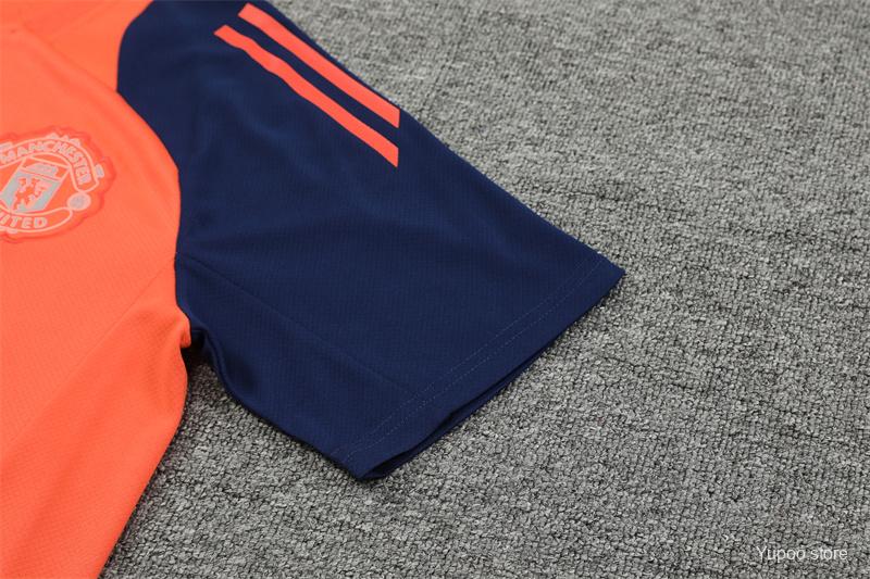 Manchester United Training - Stadium Kit (Orange)