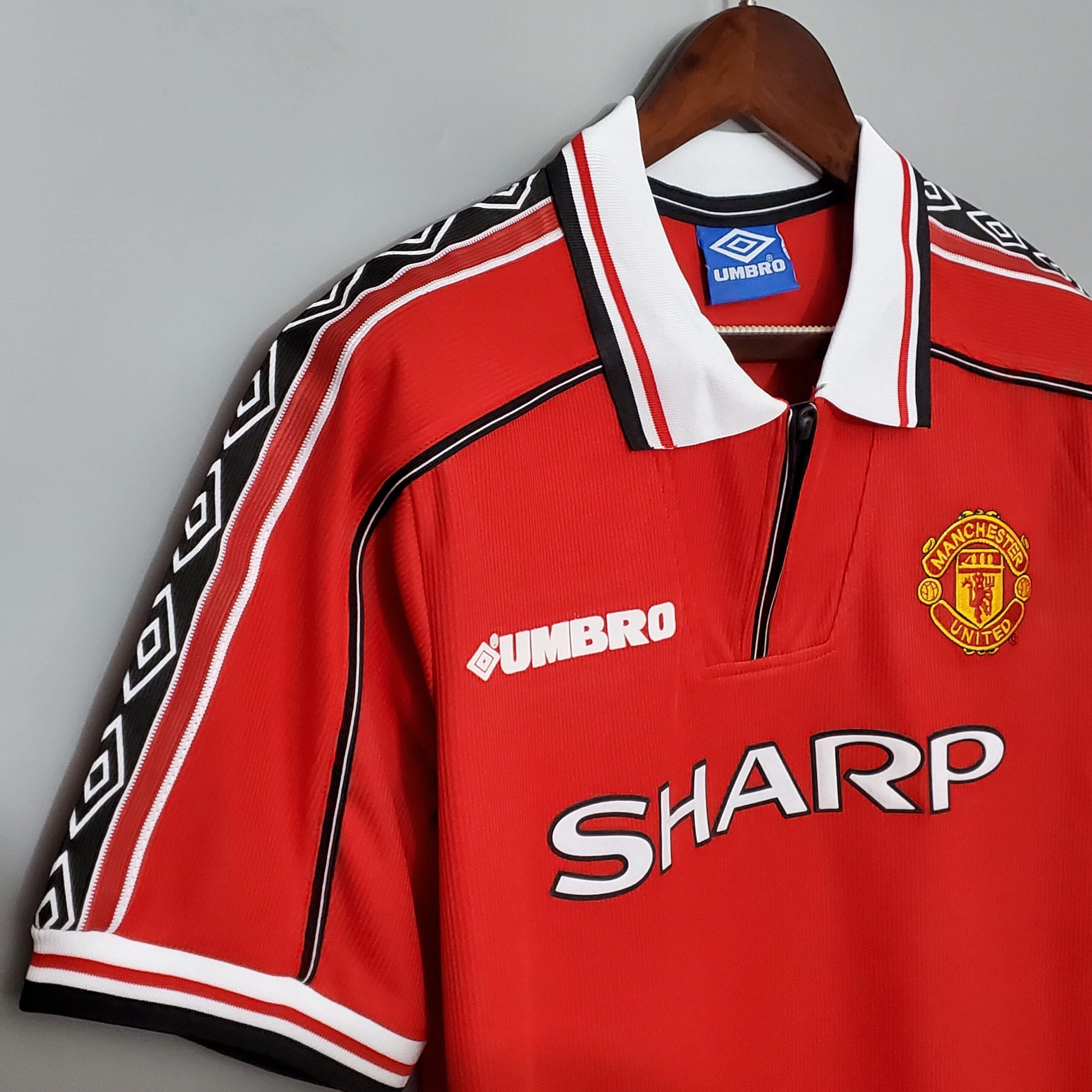 Manchester United Home 1998 - Retro Shirt