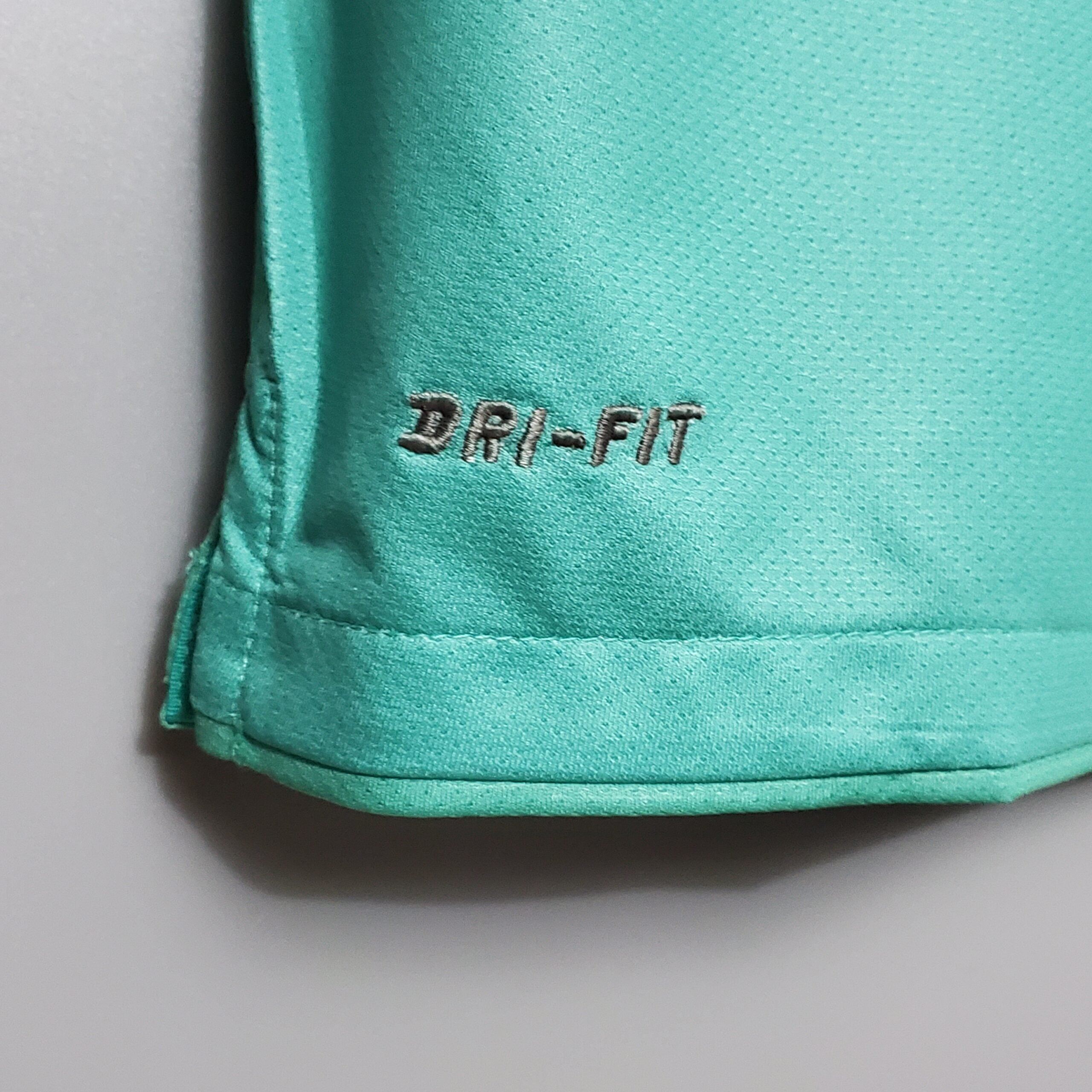 FC Barcelona Away 2010-11 - Retro shirt