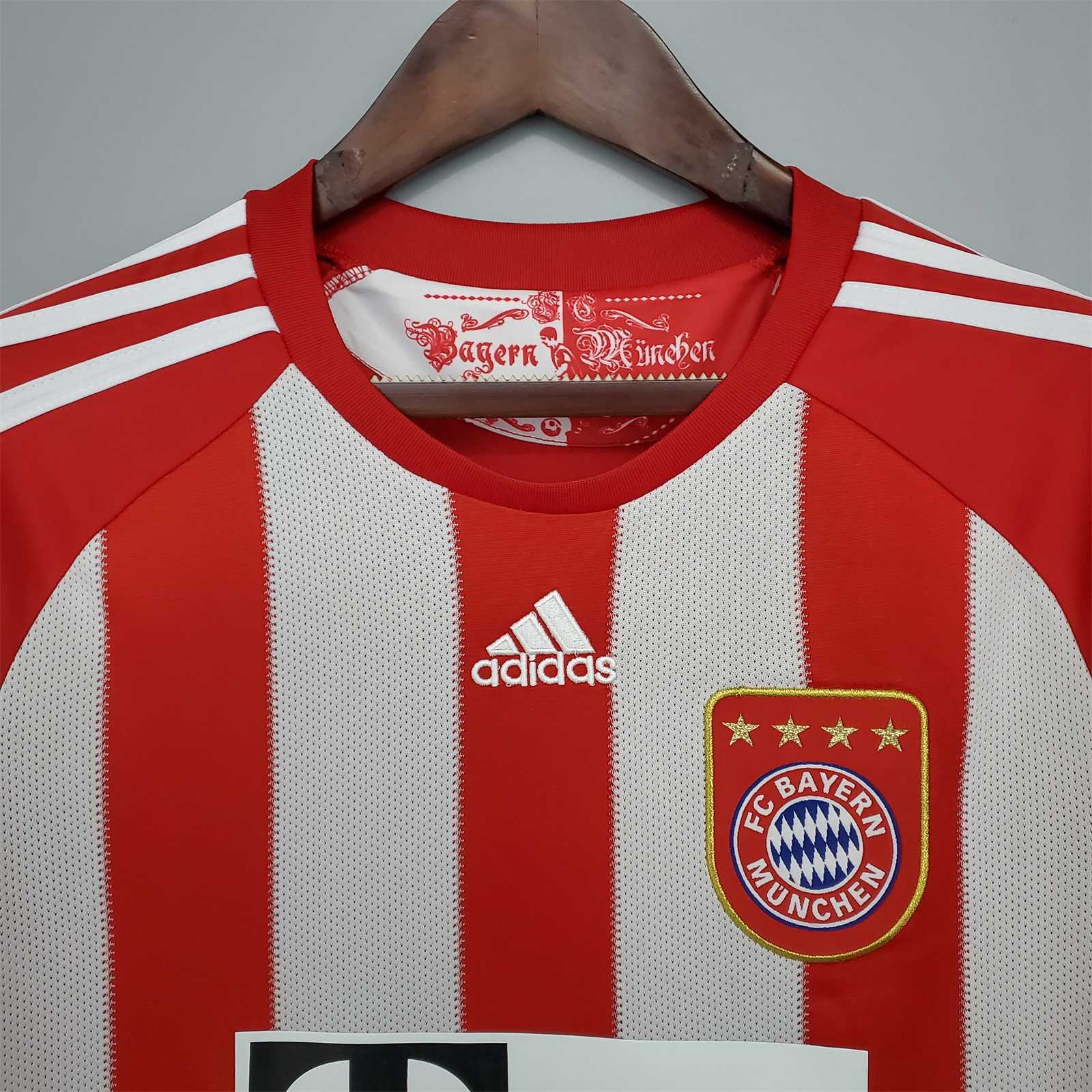 Bayern Munich Home 2010-11- Retro shirt