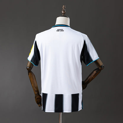Newcastle United Home 2025-26 - Stadium Kit
