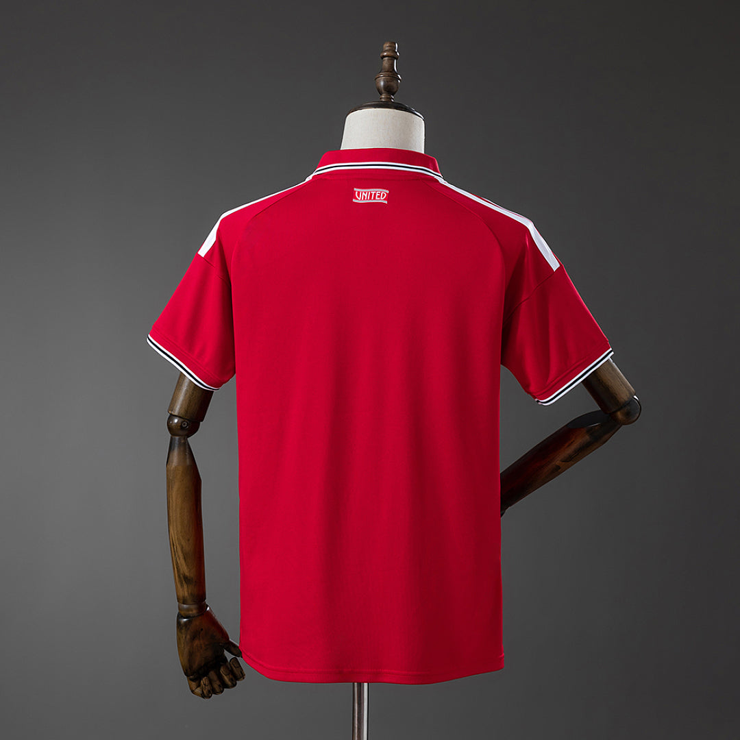 Manchester United Home 2026-27 - Stadium Kit