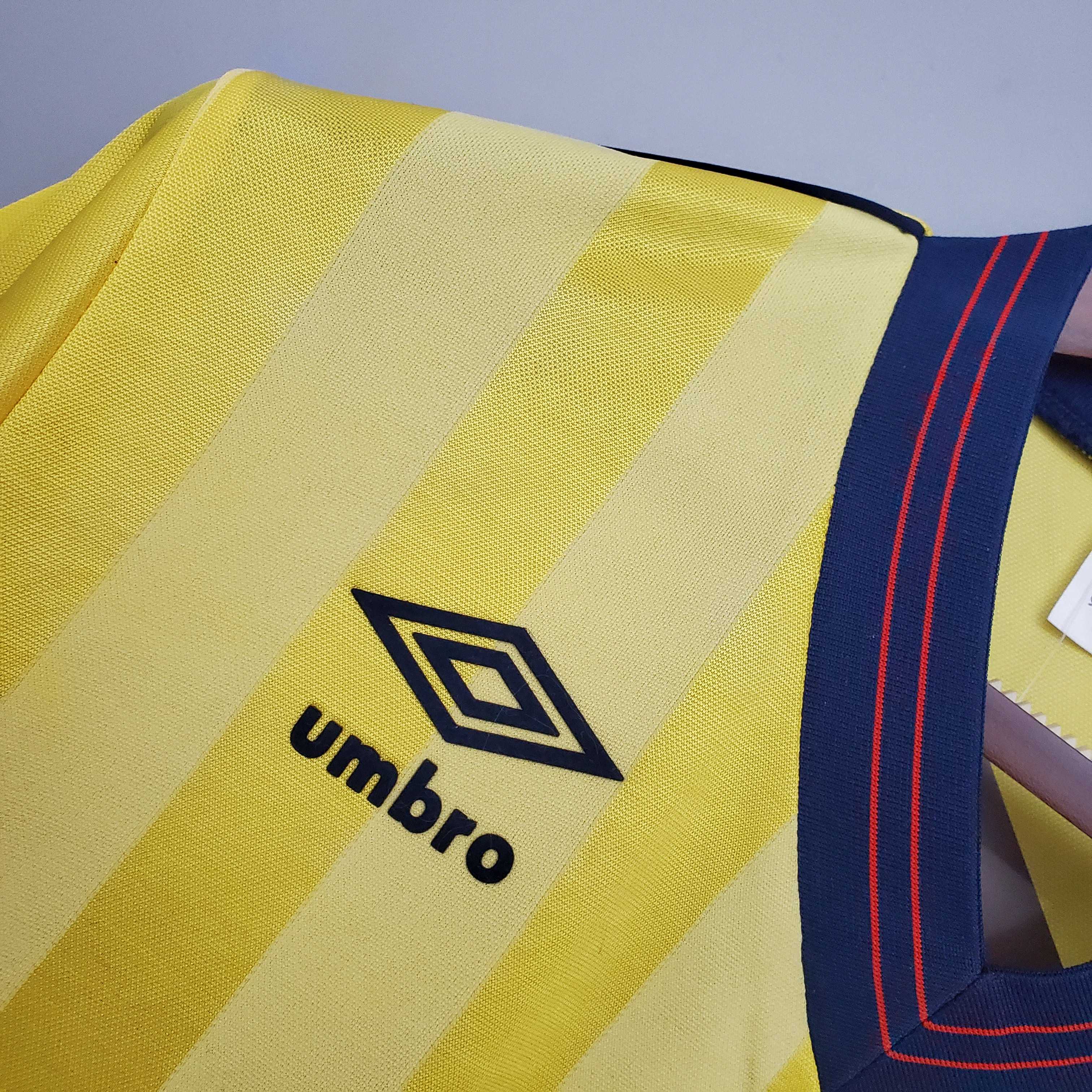 Gunners Away 1983-86 - Retro Shirt
