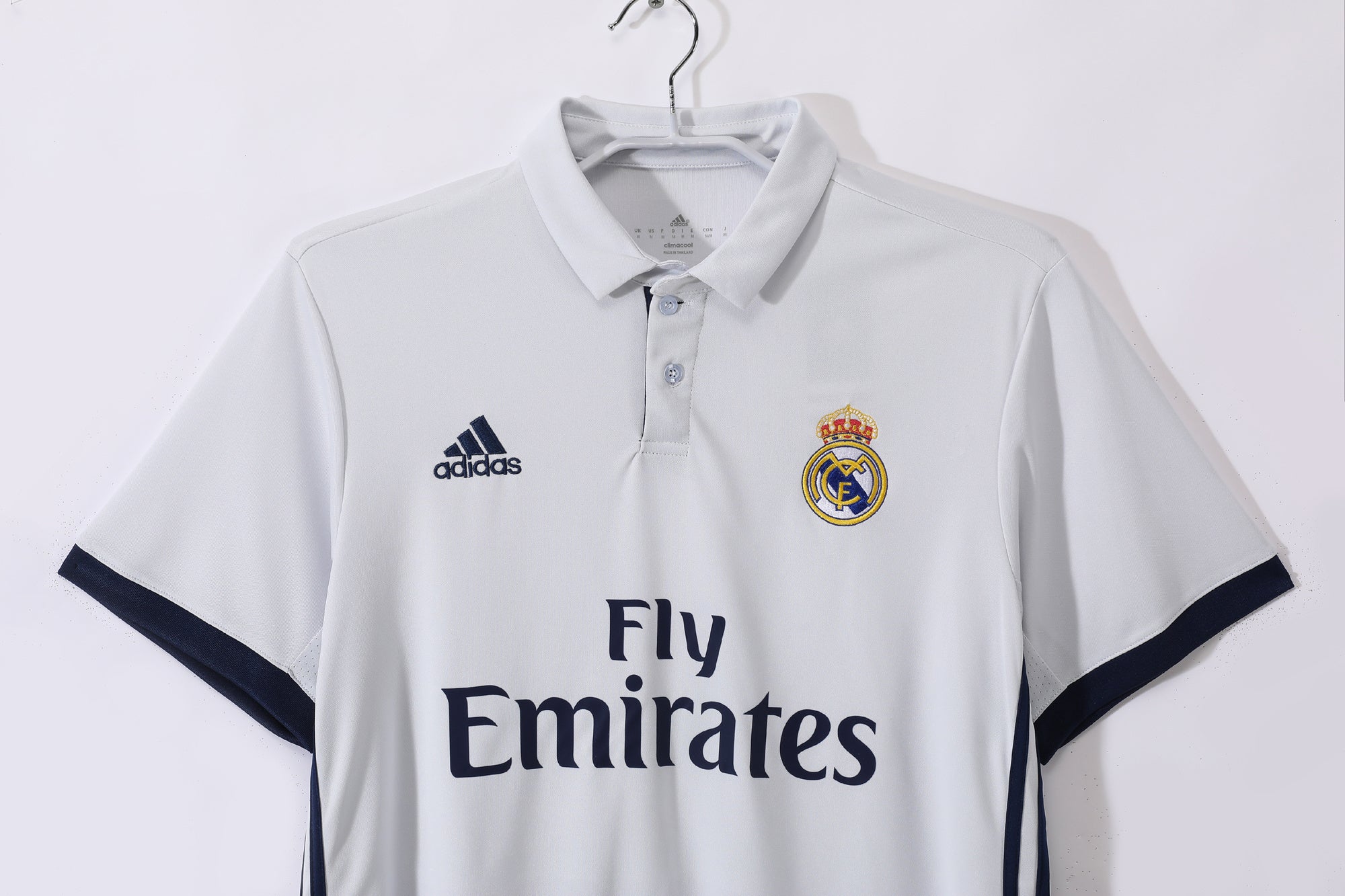 Real Madrid Home 2016-17 - Retro Shirt
