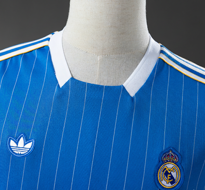 Real Madrid Icon - Stadium Kit