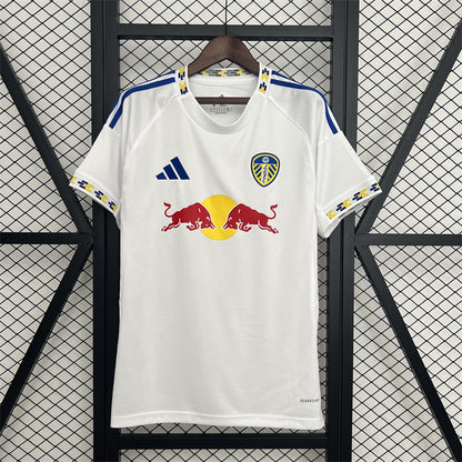 Leeds United Home 2025-26 - Stadium Kit