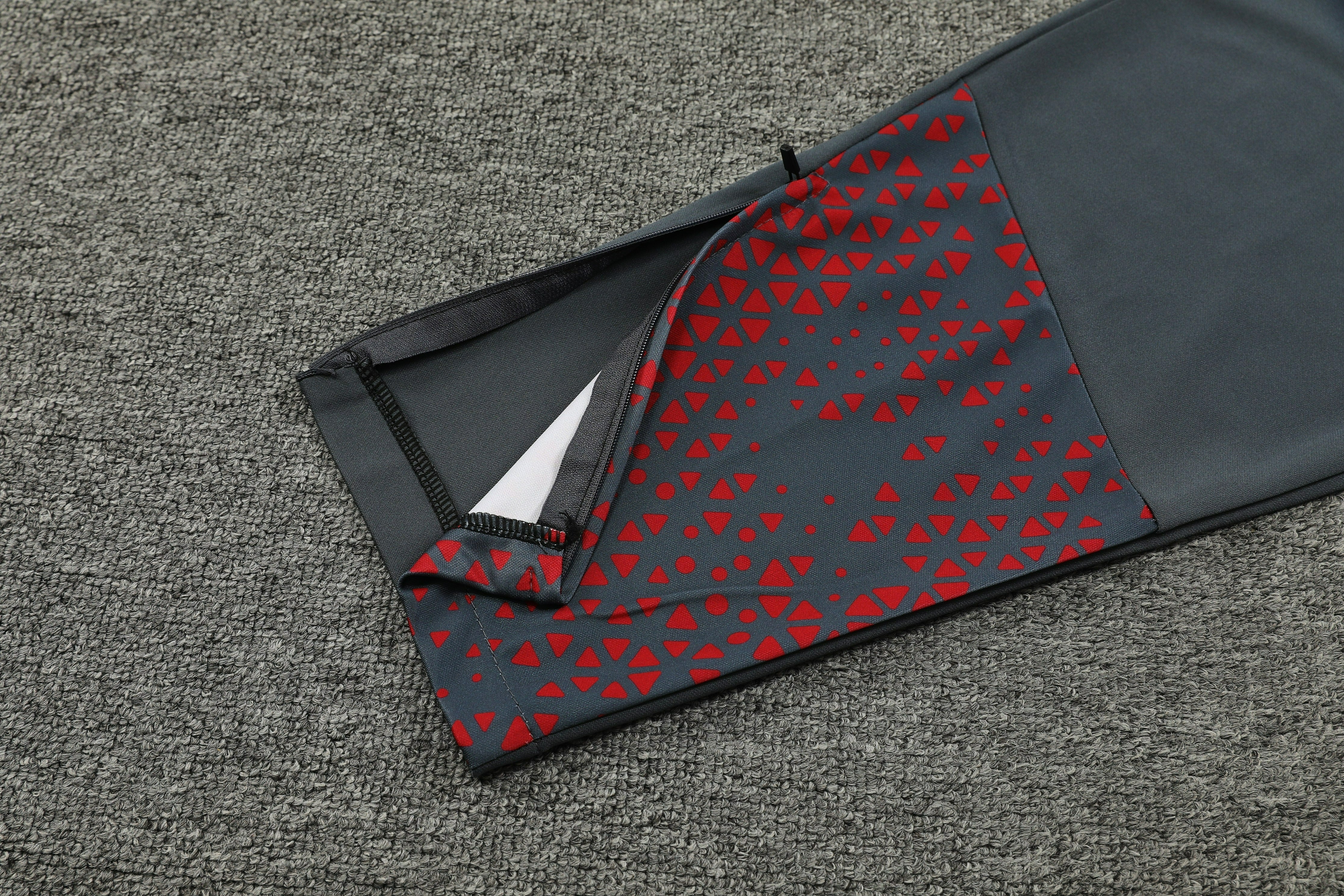 Manchester City - Training Suit (Grey)