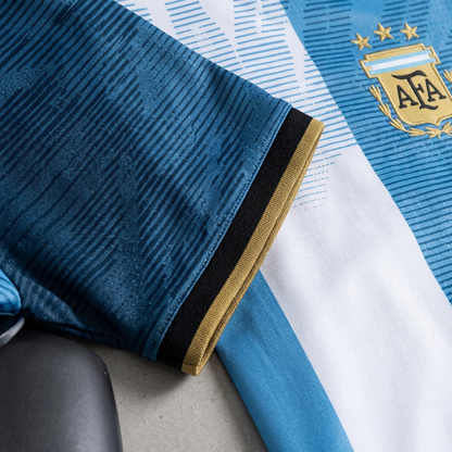 Sleeve and fabric detail