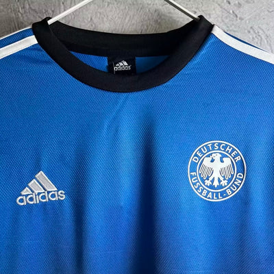 Oliver Kahn's Germany Goalkeeper kit 2002 - Retro Shirt